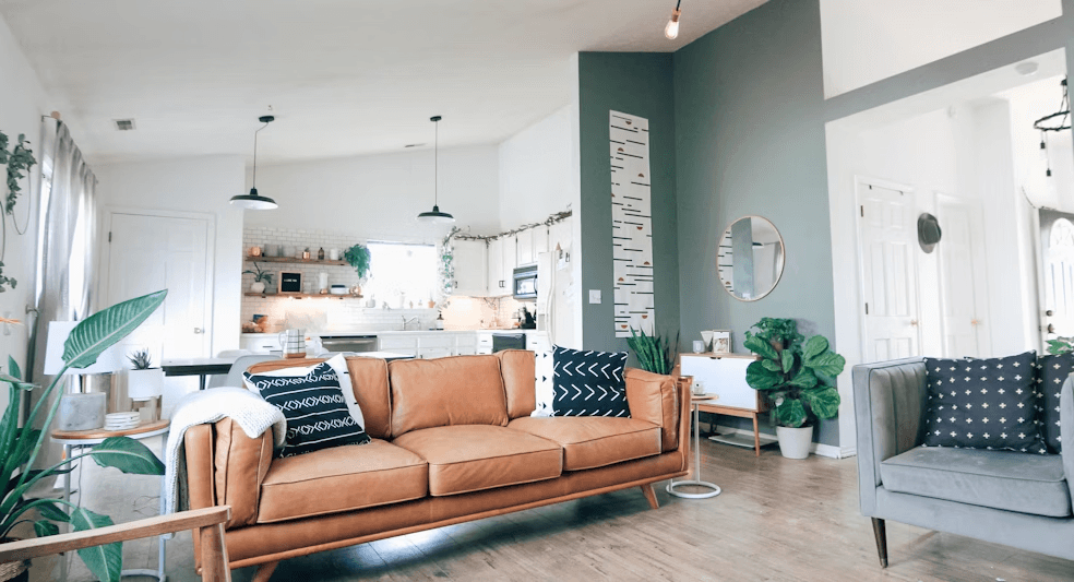 I Want to Own an Airbnb: Where do I Start?